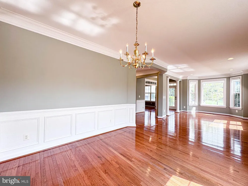 22827 OAKGROVE ROAD Sterling, VA 20166