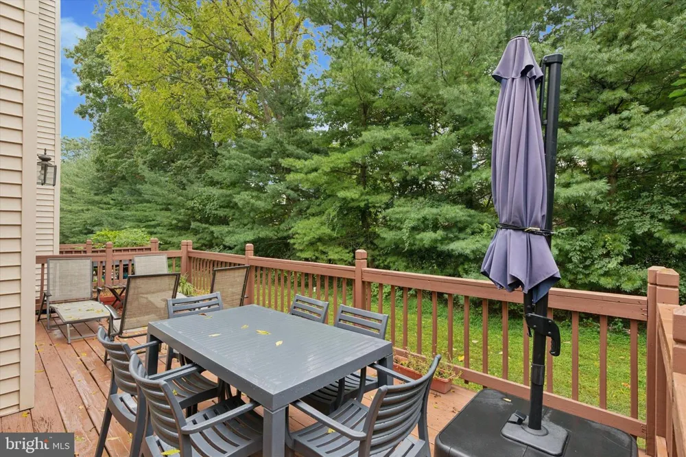 21 KERRY LANE Malvern, PA 19355