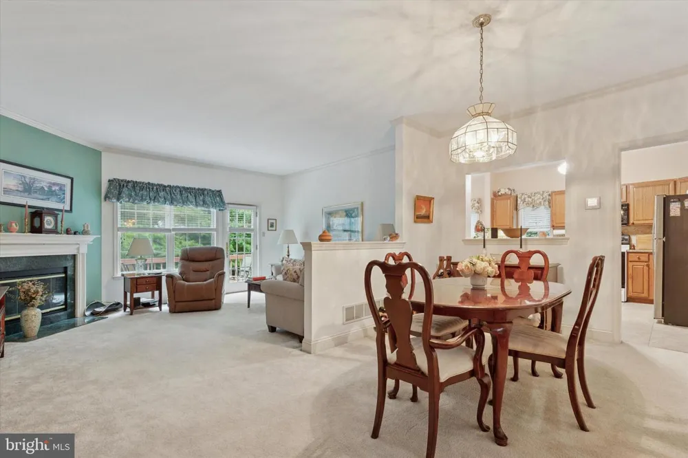 21 KERRY LANE Malvern, PA 19355