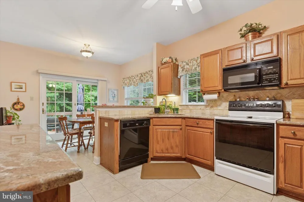 21 KERRY LANE Malvern, PA 19355
