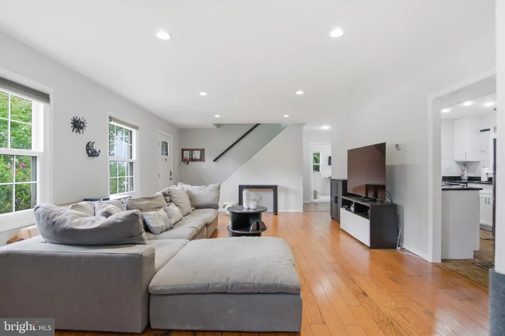 12413 SEABURY LANE Bowie, MD 20715