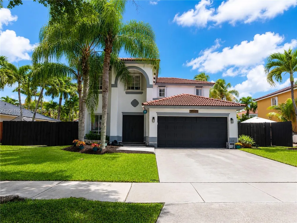 9002 SW 212th Ter Cutler Bay, FL 33189