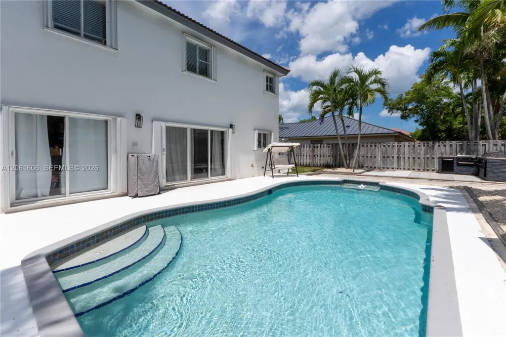 9002 SW 212th Ter Cutler Bay, FL 33189