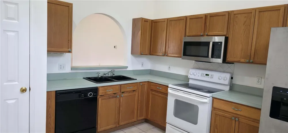 2160 EOLA COURT Oviedo, FL 32765