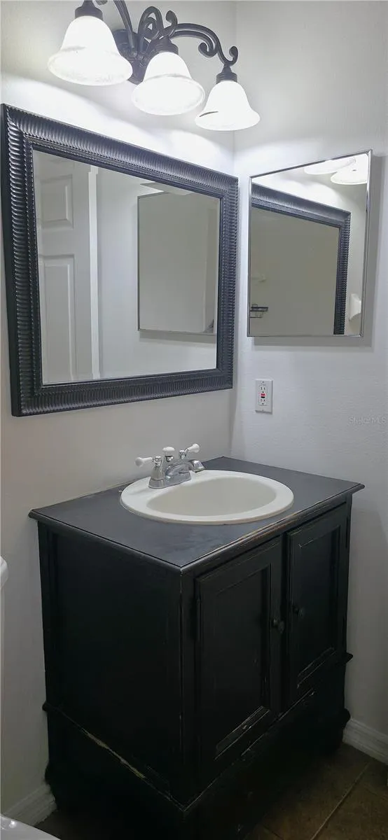 2160 EOLA COURT Oviedo, FL 32765