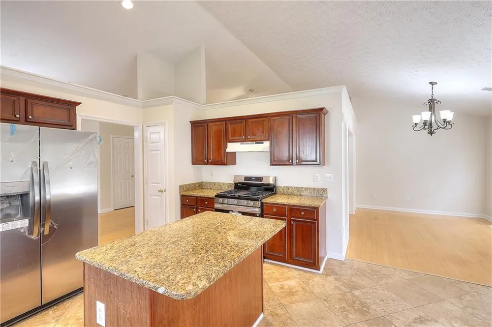 5386 Haverford Mill Cove Lilburn, GA 30047