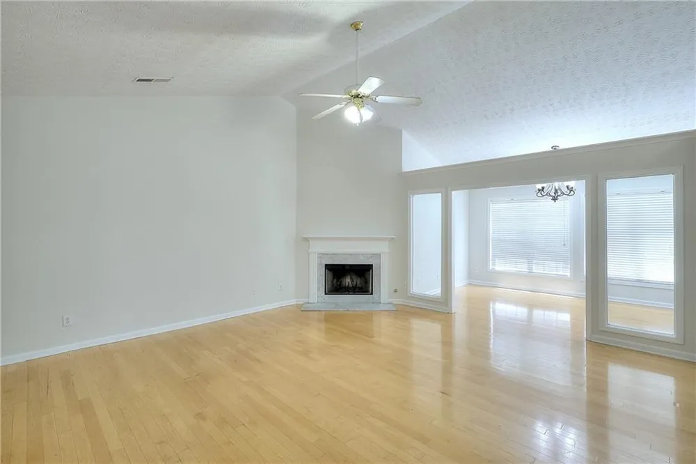 5386 Haverford Mill Cove Lilburn, GA 30047