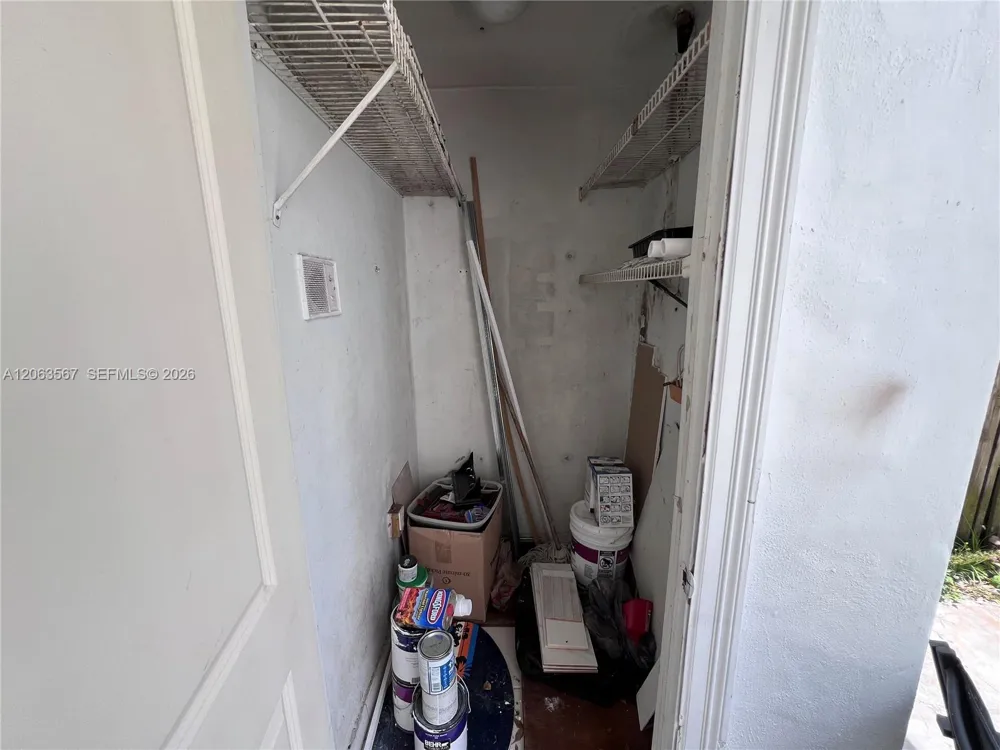 2750 34th Ave #9D Hollywood, FL 33021