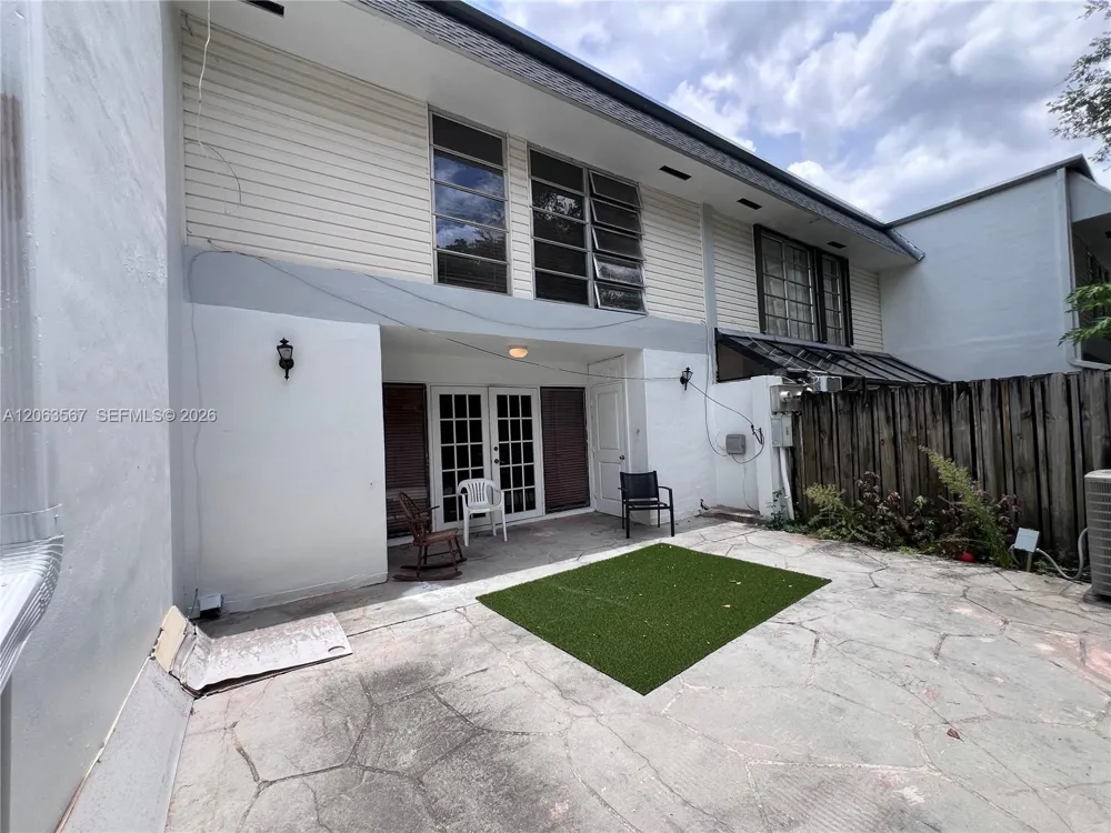 2750 34th Ave #9D Hollywood, FL 33021
