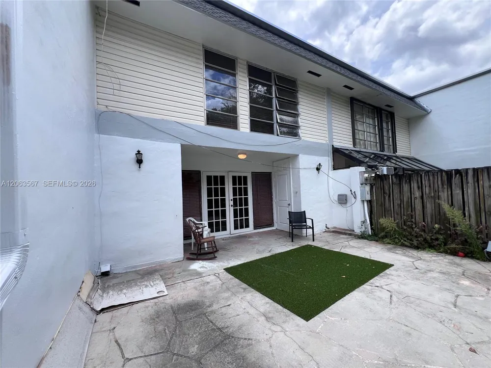 2750 34th Ave #9D Hollywood, FL 33021