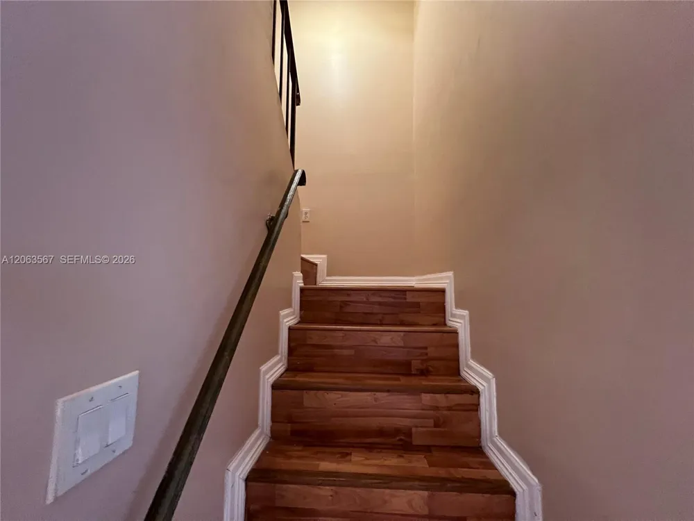 2750 34th Ave #9D Hollywood, FL 33021