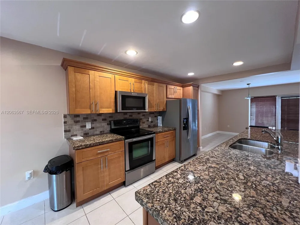 2750 34th Ave #9D Hollywood, FL 33021