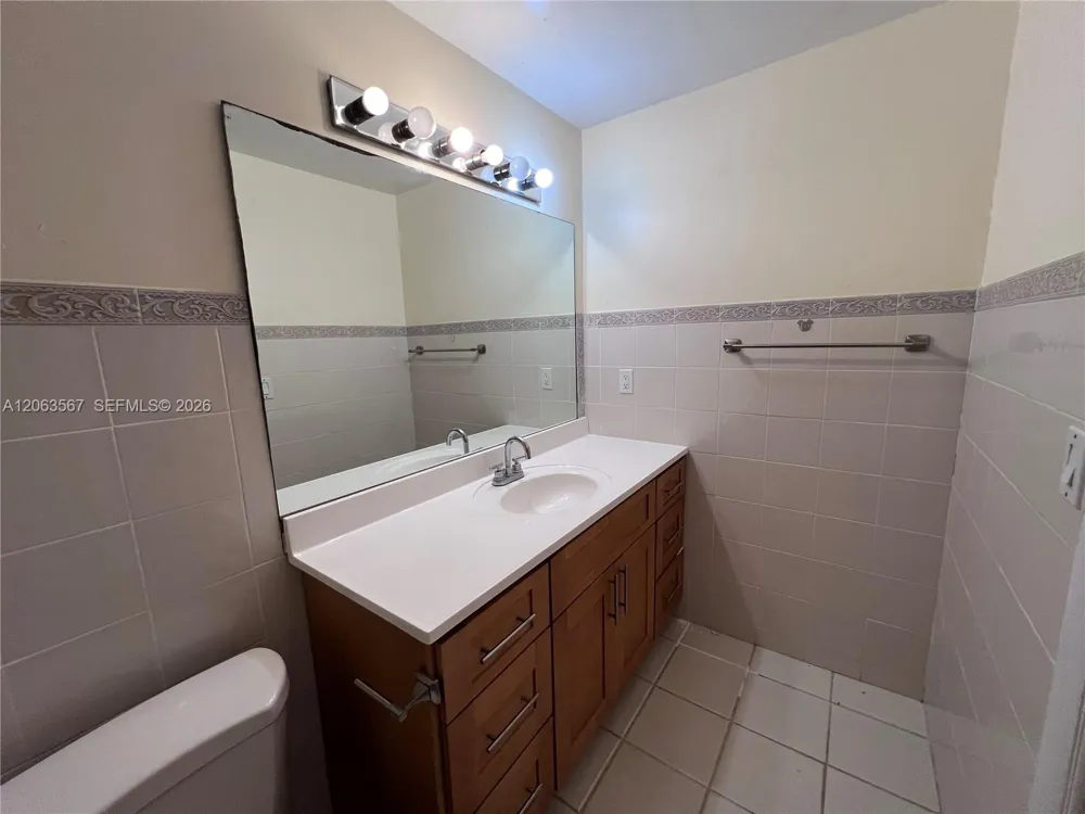 2750 34th Ave #9D Hollywood, FL 33021