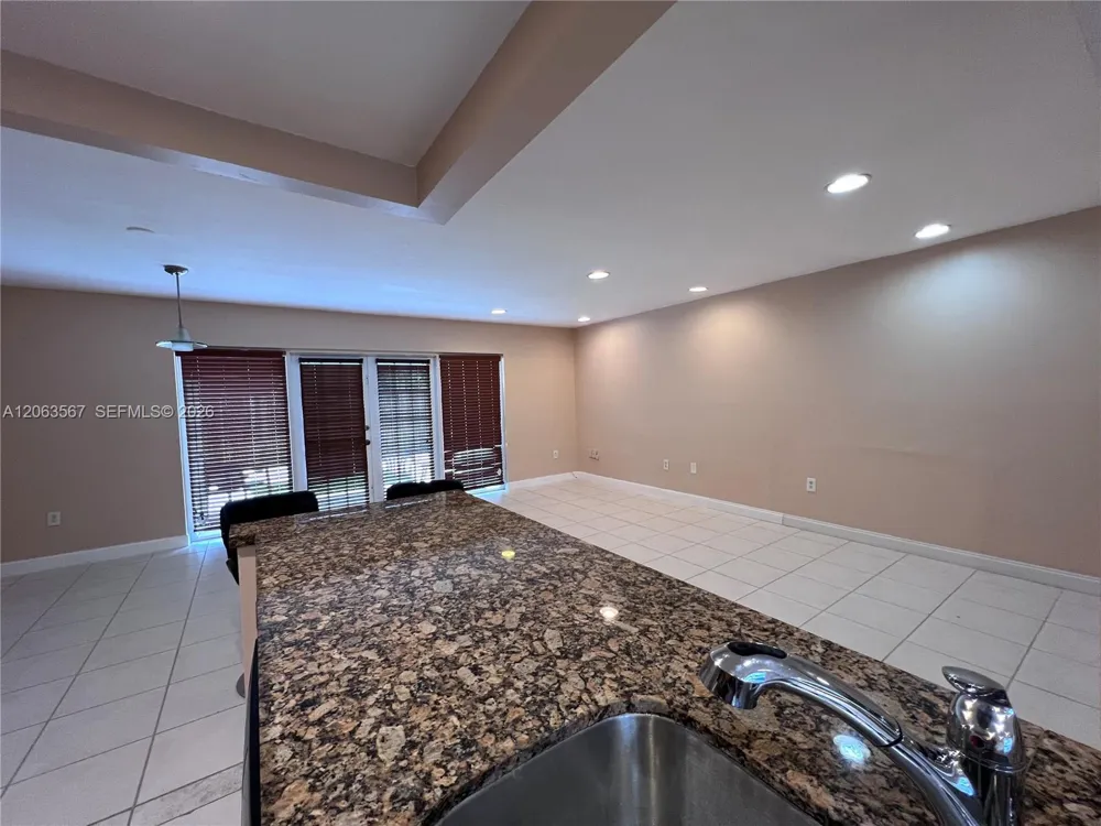 2750 34th Ave #9D Hollywood, FL 33021