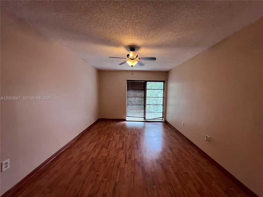 2750 34th Ave #9D Hollywood, FL 33021