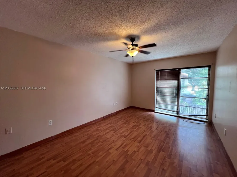 2750 34th Ave #9D Hollywood, FL 33021