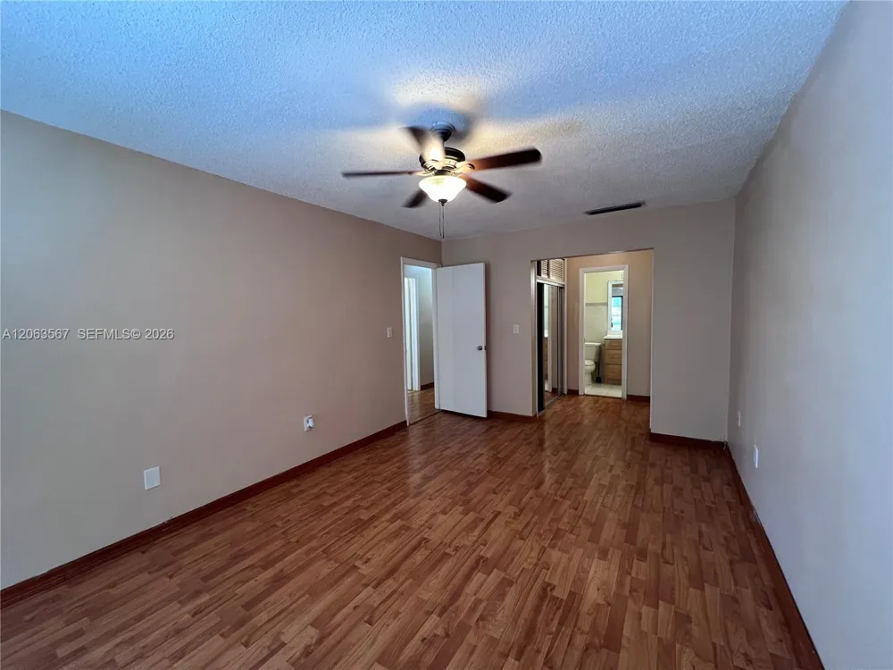 2750 34th Ave #9D Hollywood, FL 33021