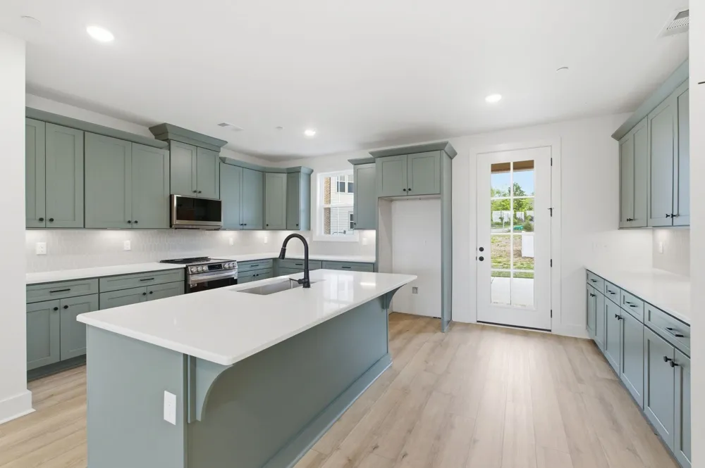 152 Nearwater Place Hendersonville, TN 37075