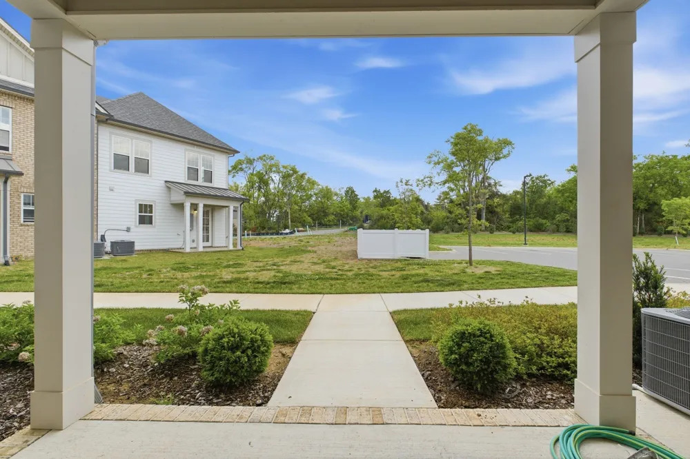 152 Nearwater Place Hendersonville, TN 37075