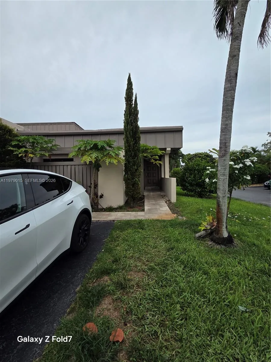 7439 SW 106th Ct Miami, FL 33173