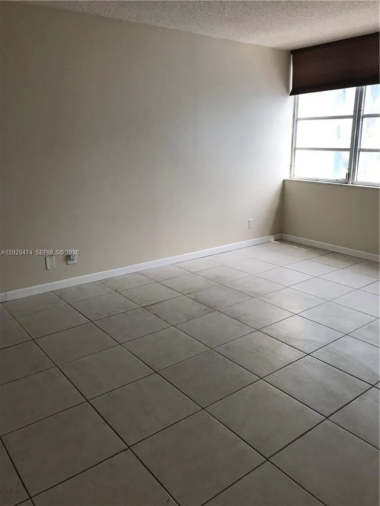 7081 Environ Blvd #242 Lauderhill, FL 33319