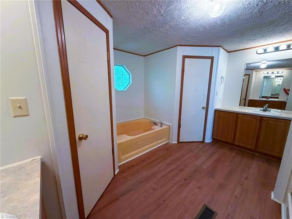 1042 Wells Creek Road Madison, NC 27025
