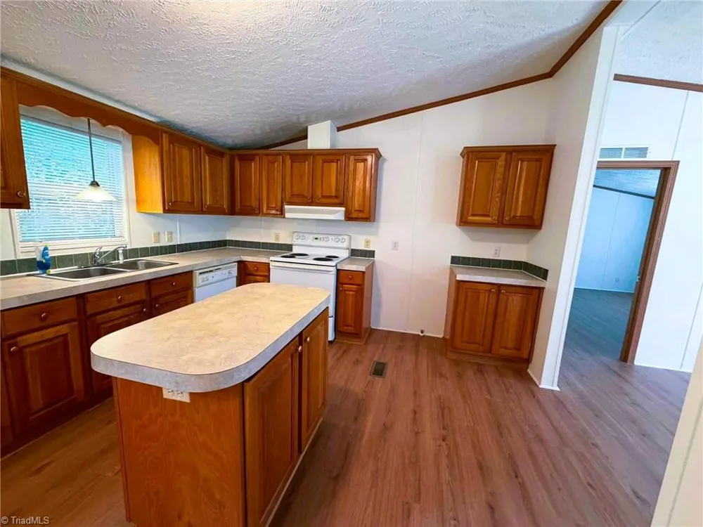 1042 Wells Creek Road Madison, NC 27025