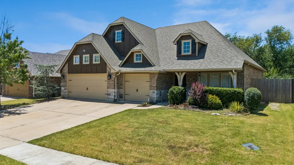 10582 121st EastAvenue Owasso, OK 74055