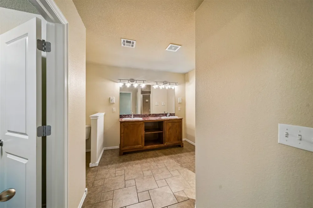 10582 121st EastAvenue Owasso, OK 74055