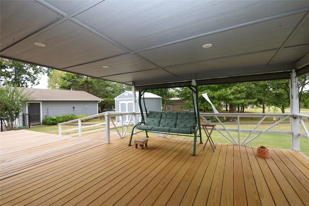 2030 Castle Rock Drive Sulphur, OK 73086