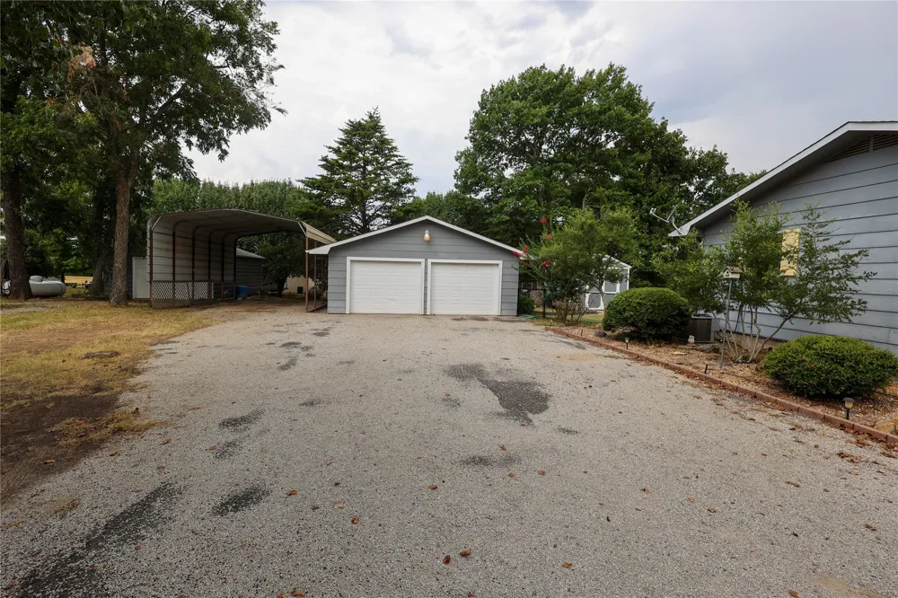 2030 Castle Rock Drive Sulphur, OK 73086