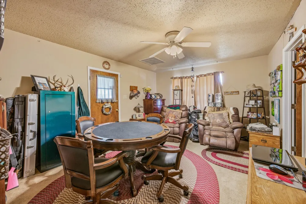 1642 Salesville Road Mineral Wells, TX 76067