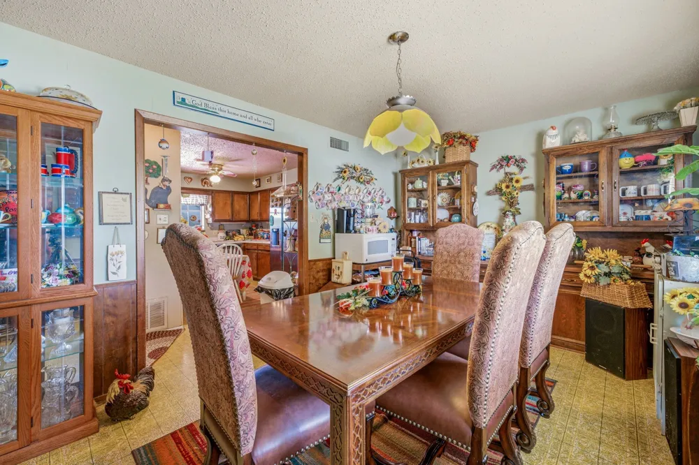 1642 Salesville Road Mineral Wells, TX 76067