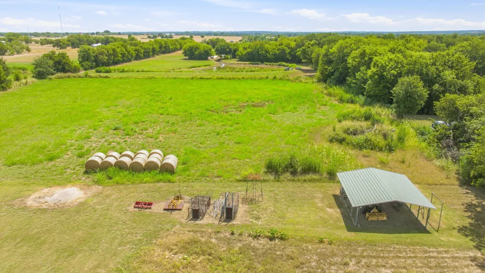 1642 Salesville Road Mineral Wells, TX 76067