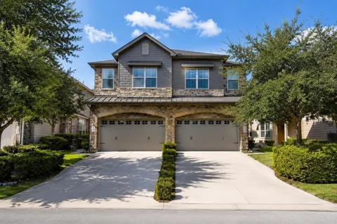 78 Aventura Place