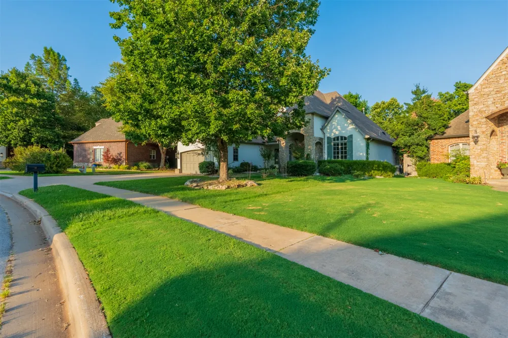 10529 S 92nd East Circle Tulsa, OK 74133