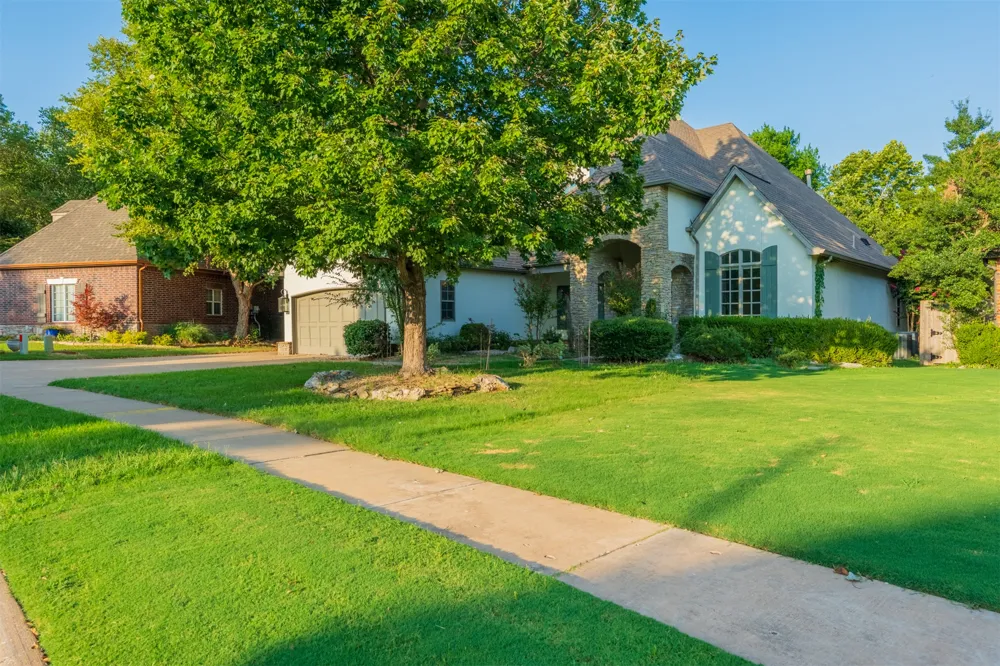 10529 S 92nd East Circle Tulsa, OK 74133