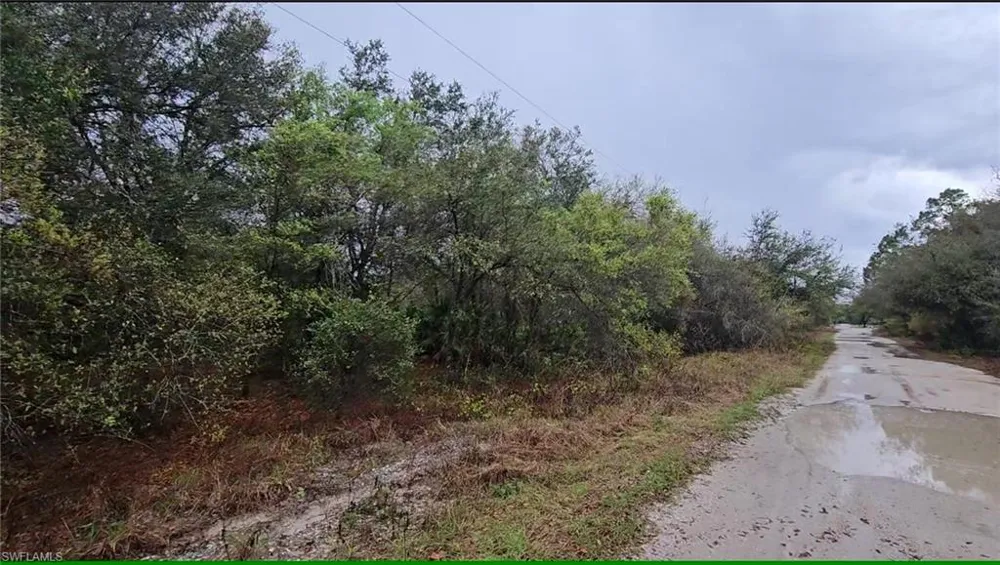 7621 21st Place Labelle, FL 33935