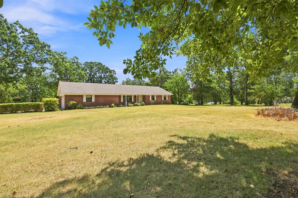 73502 Cyclone Hollow Road Wagoner, OK 74467