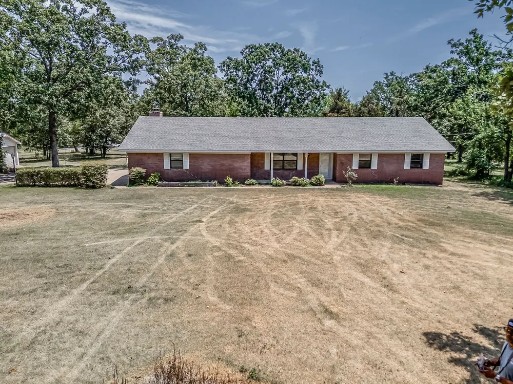 73502 Cyclone Hollow Road Wagoner, OK 74467