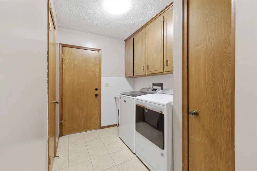 73502 Cyclone Hollow Road Wagoner, OK 74467