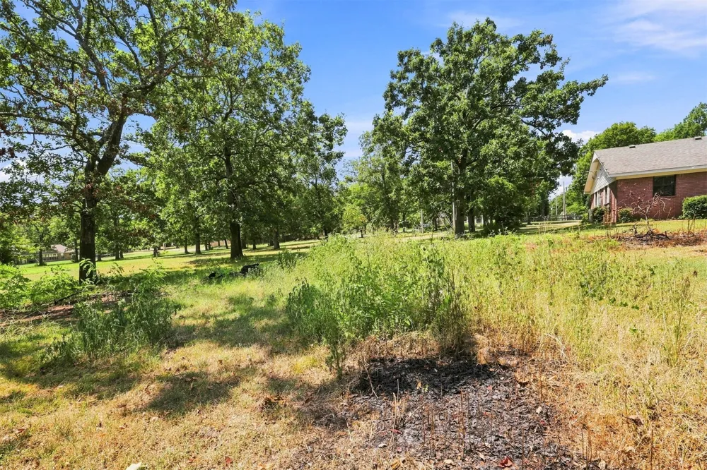 73502 Cyclone Hollow Road Wagoner, OK 74467