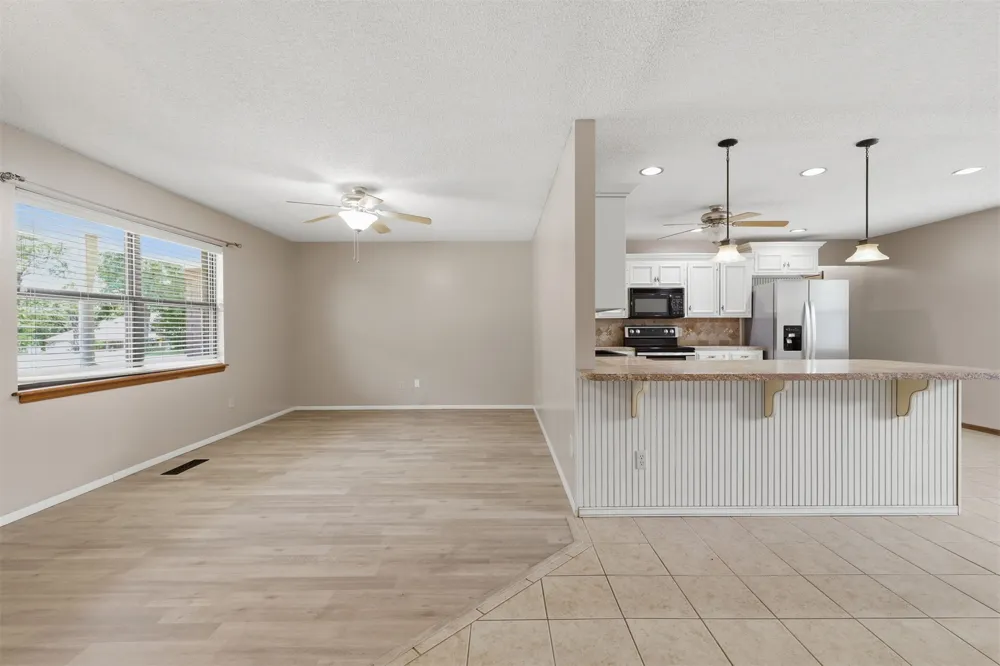 73502 Cyclone Hollow Road Wagoner, OK 74467
