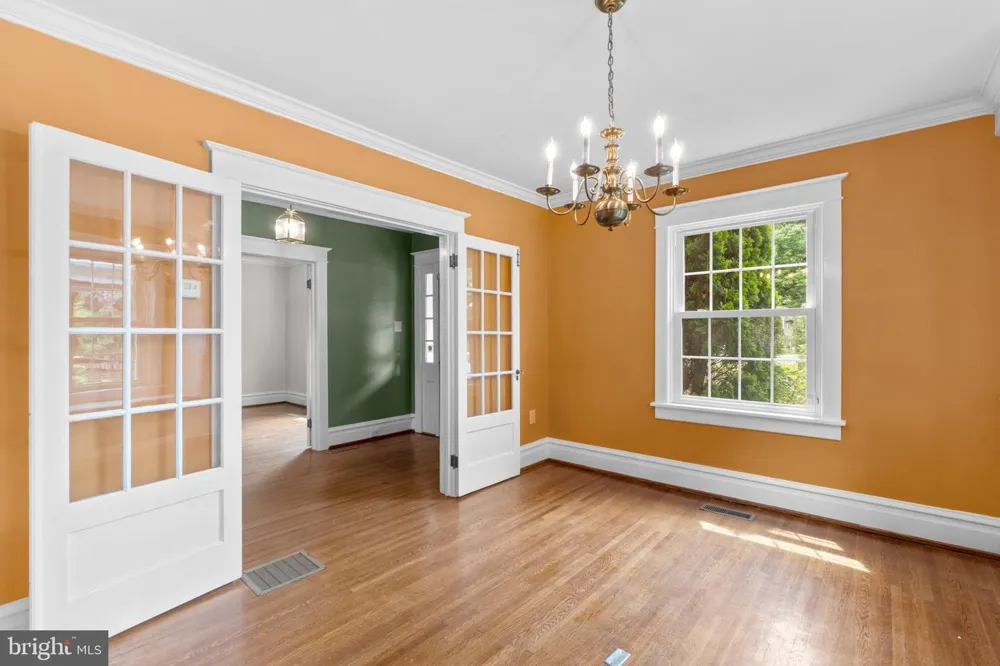 58 E IRVIN AVENUE Hagerstown, MD 21742