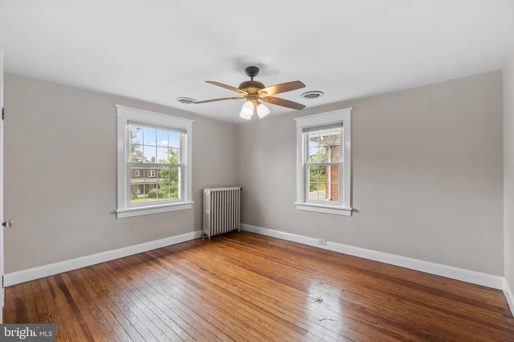 58 E IRVIN AVENUE Hagerstown, MD 21742