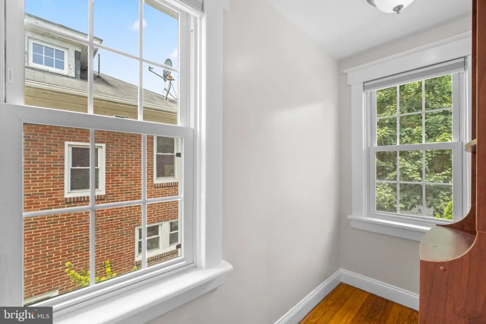 58 E IRVIN AVENUE Hagerstown, MD 21742