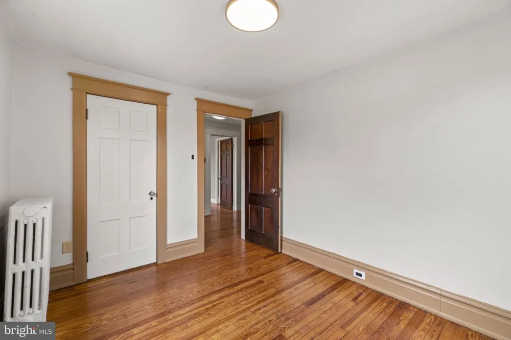 58 E IRVIN AVENUE Hagerstown, MD 21742