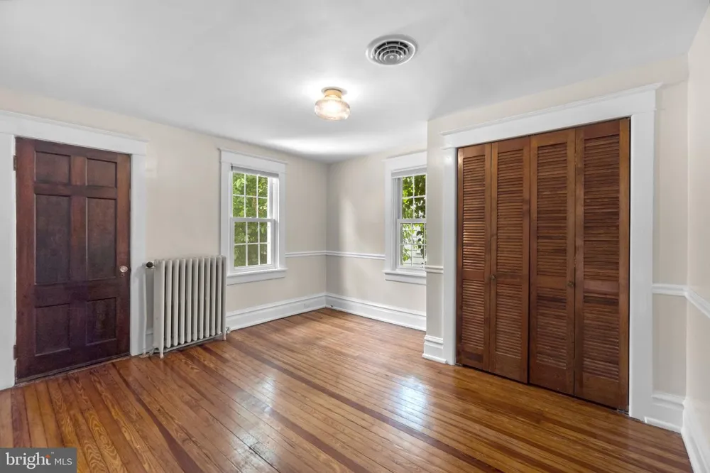 58 E IRVIN AVENUE Hagerstown, MD 21742