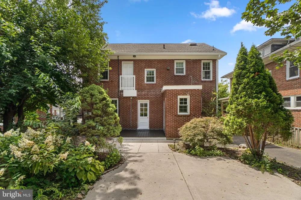 58 E IRVIN AVENUE Hagerstown, MD 21742