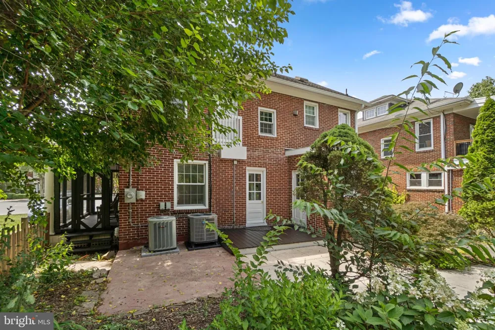 58 E IRVIN AVENUE Hagerstown, MD 21742